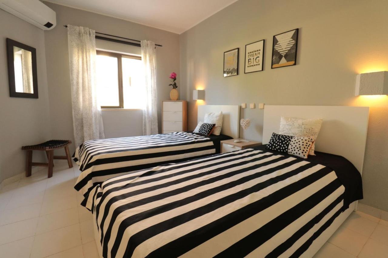 Lovelystay - Cozy 1Br Flat In Alvor With Ac And Balcony Exterior photo